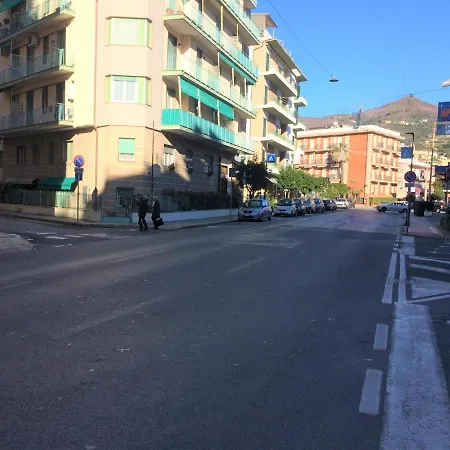 Appartement Trilocale Ristrutturato A 200m Dal Mare:vinci246