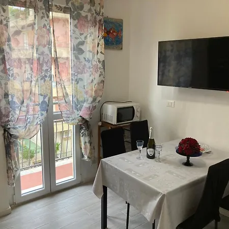 Trilocale Ristrutturato A 200m Dal Mare:vinci246 *