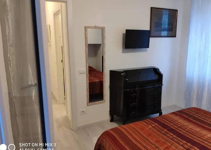 Appartement Trilocale Ristrutturato A 200m Dal Mare:vinci246 *