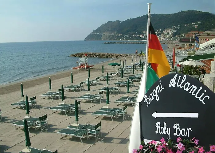 Appartement Trilocale Ristrutturato A 200m Dal Mare:vinci246 Alassio