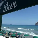 Trilocale Ristrutturato A 200m Dal Mare:vinci246 דירה