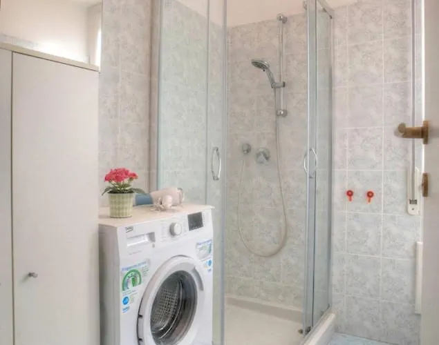 Trilocale Ristrutturato A 200m Dal Mare:vinci246 公寓